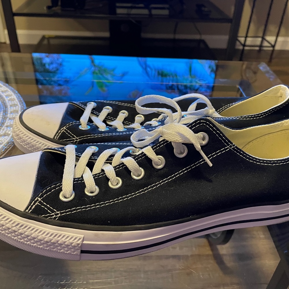 Converse All Star Low Shoes Men’s Sneakers Size 11